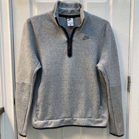 Nike Sportswear Tech Fleece 1/2 Zip Sweatshirt Grey Size Medium - Picture 8 of 8